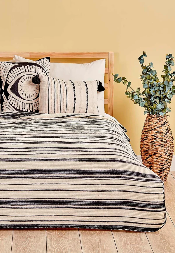 BELLA MAISON Decke Stripe In Black 4