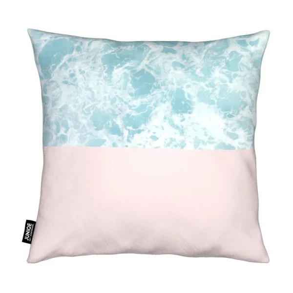 Juniqe Kissen “Pink On The Sea” In Blau & Rosa 3